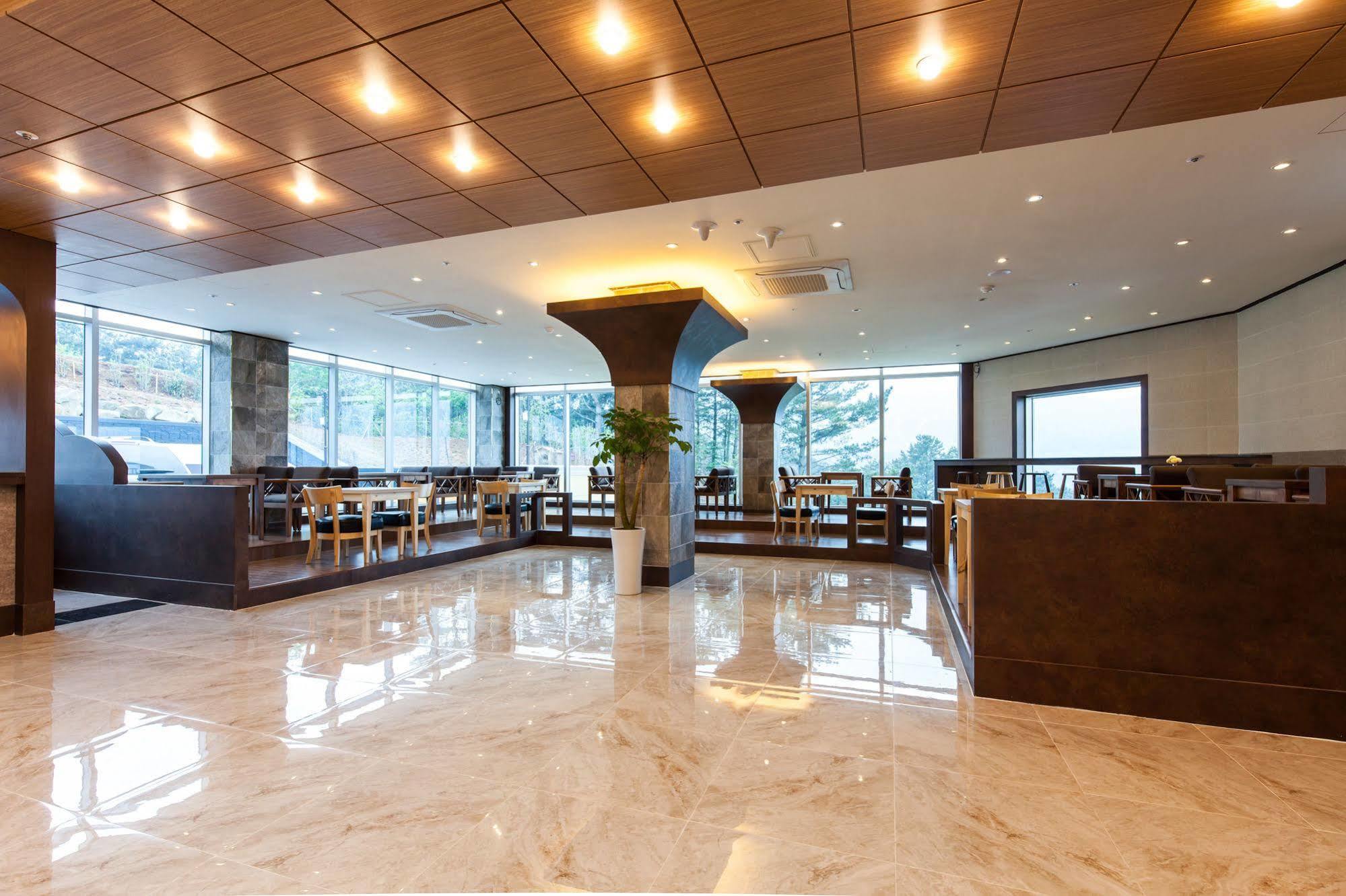 Dome Hotel Geoje Buitenkant foto